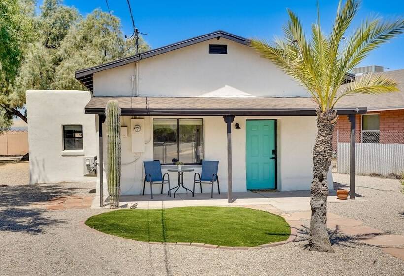 Tuscon Desert Retreat With Patio Near U Of A!