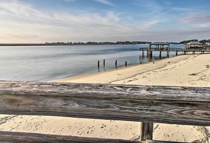 Tybee Island Home W/ Rooftop & Ocean Views!