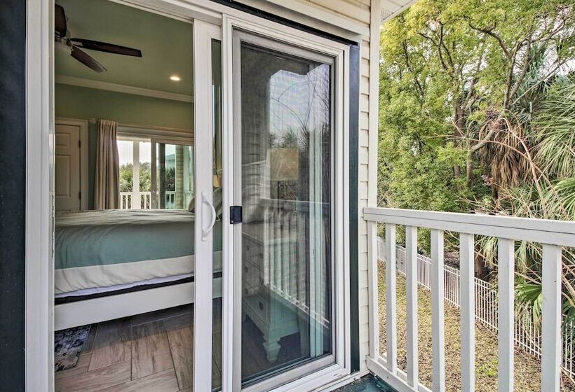 Tybee Island Home W/ Rooftop & Ocean Views!