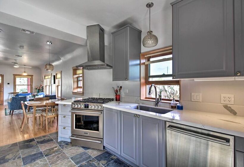 Unique & Historic Abode: Explore Downtown Tucson!