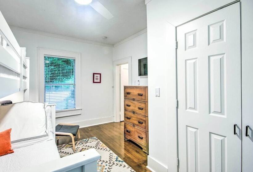 Updated Central Jackson Home < 2 Mi To Dtwn!