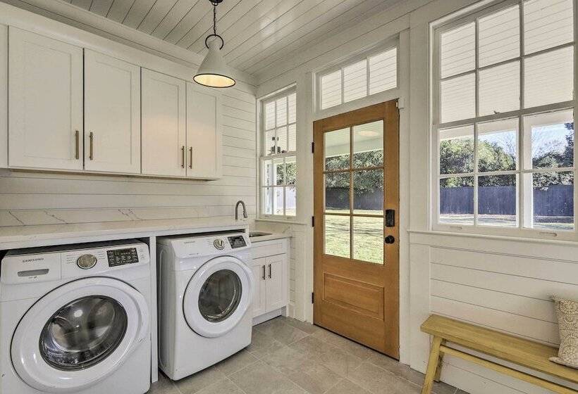 Updated Columbus Home < 3 Mi To Downtown!