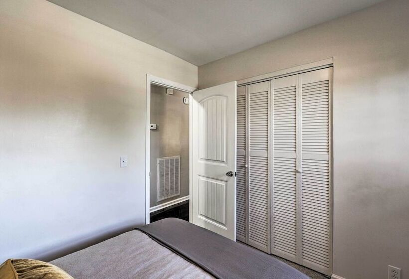 Walk To Music Row: Nashville Home In Edgehill!