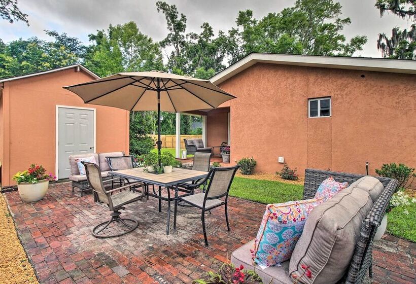 Updated Savannah Hideaway W/ Luxury Backyard!