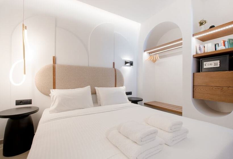 Vaya Suites By Omilos Hotels