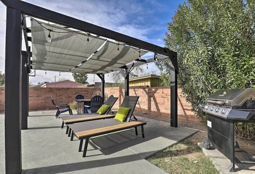 Vibrant Tucson Home: Pool, Hot Tub & Fire Pit