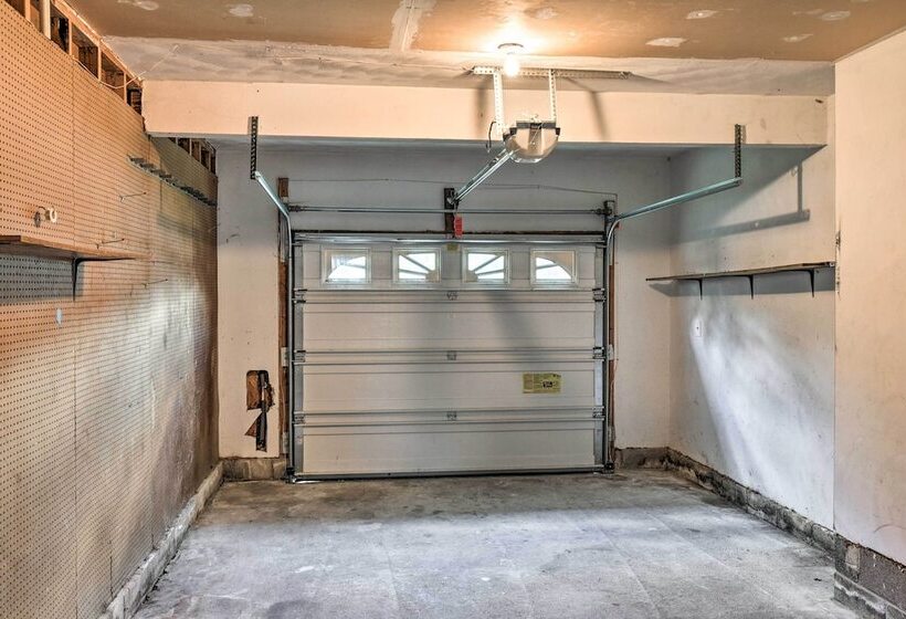 Virginia Beach Family House < 1 Mi To Golf Club!