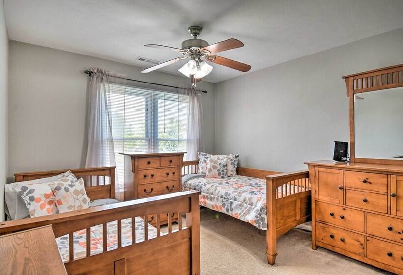 Virginia Beach Family House < 1 Mi To Golf Club!