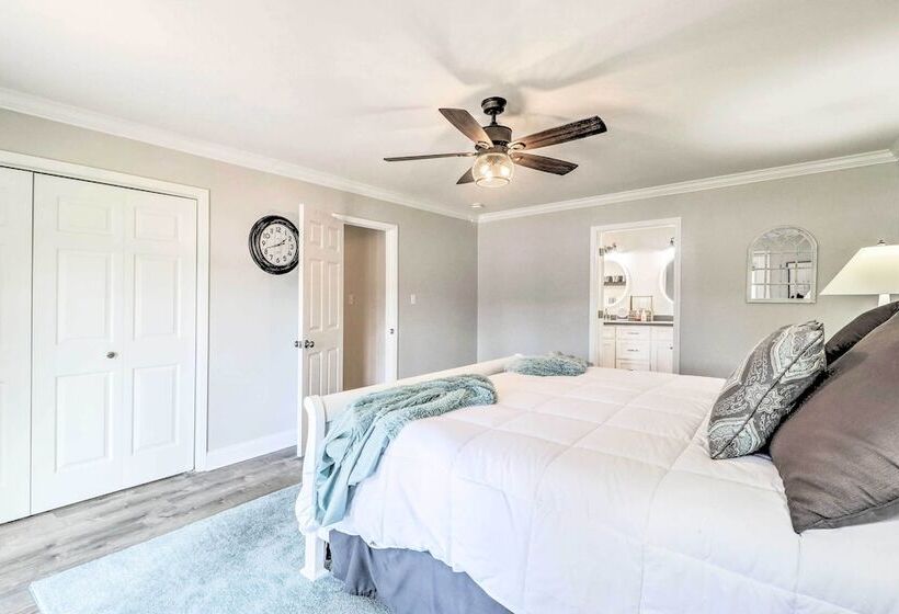 Waterfront Lake Sinclair Home W/ Boat Dock!