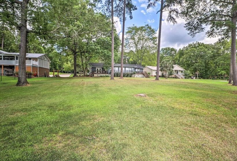 Waterfront Lake Sinclair Home W/ Boat Dock!