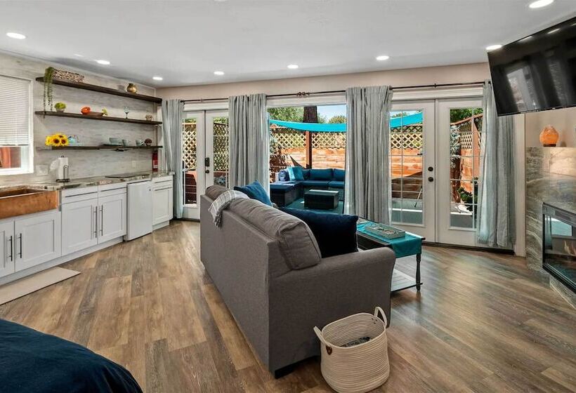 West Sedona Vacation Rental: 1 Mi To Trails!