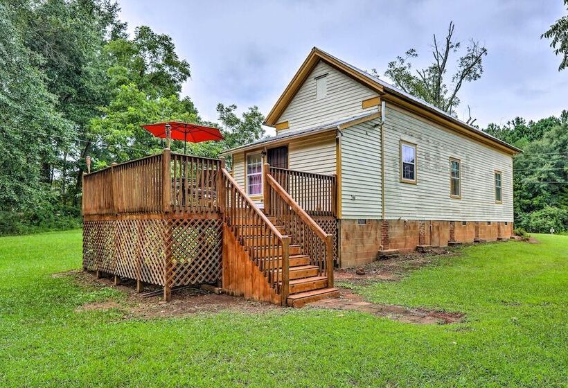 Wooded Georgia Retreat On 6 Acres W/ Fire Pit