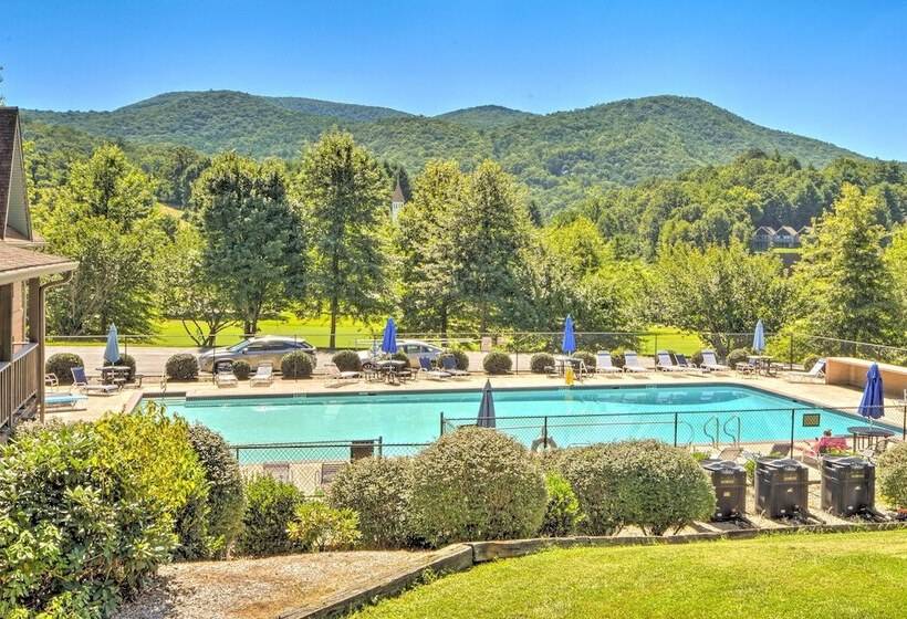 Woodsy Sky Valley Cottage, 8 Mi To Dillard!