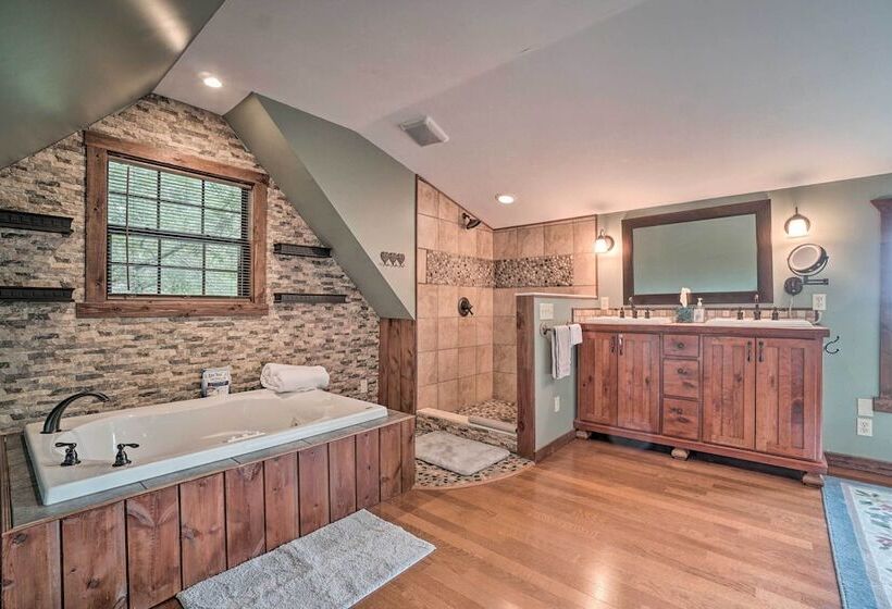 Yellow Mountain Blairsville Cabin W/ Scenic Deck