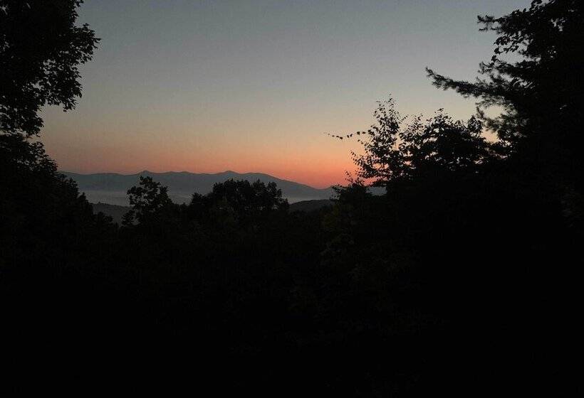 Yellow Mountain Blairsville Cabin W/ Scenic Deck