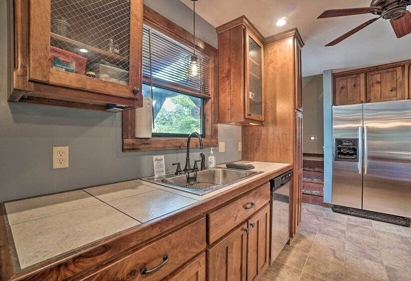 Yellow Mountain Blairsville Cabin W/ Scenic Deck