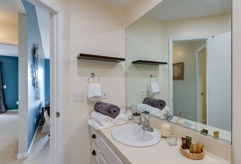 Young Harris Home W/ Enchanted Valley Views!