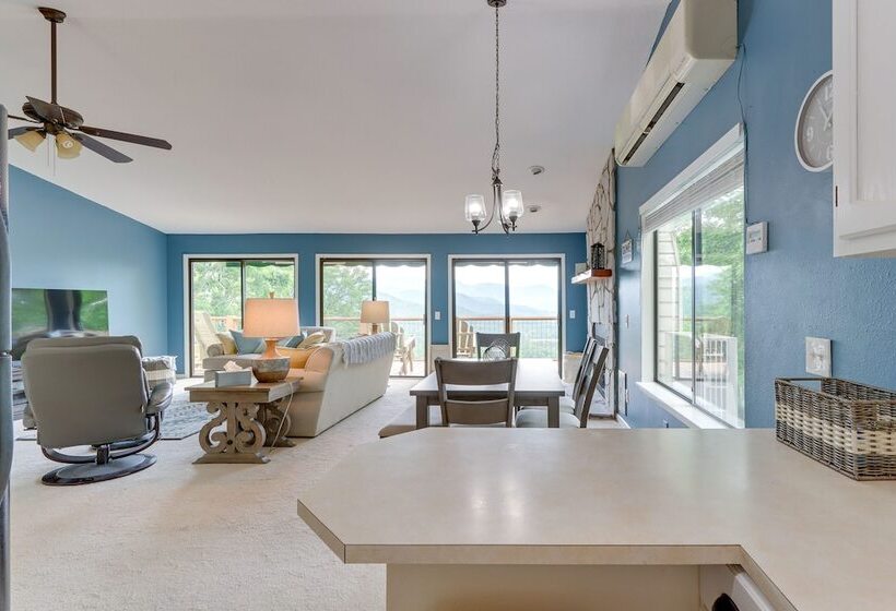 Young Harris Home W/ Enchanted Valley Views!