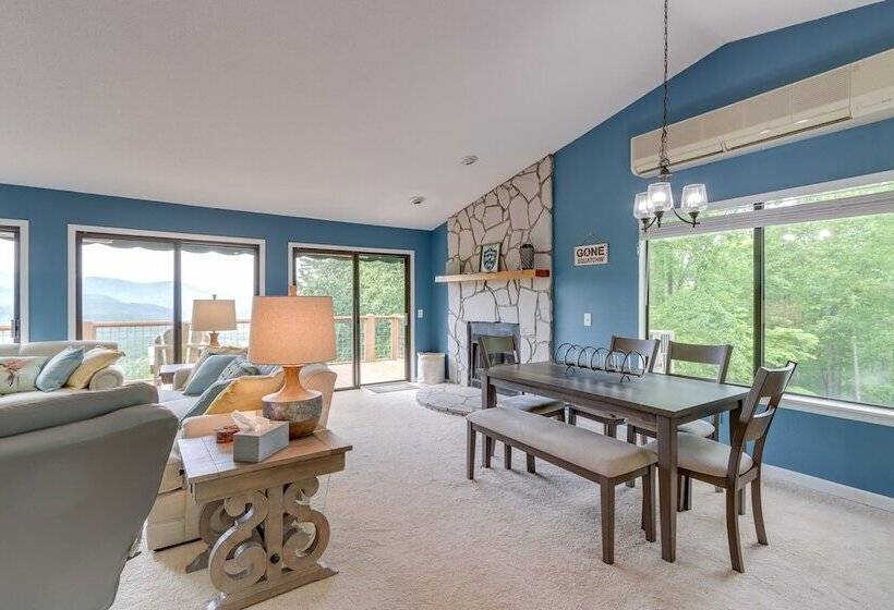 Young Harris Home W/ Enchanted Valley Views!