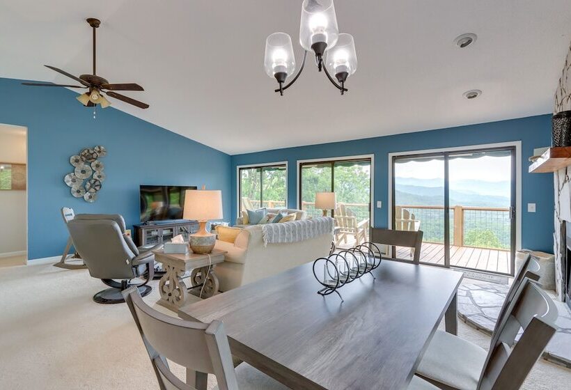 Young Harris Home W/ Enchanted Valley Views!