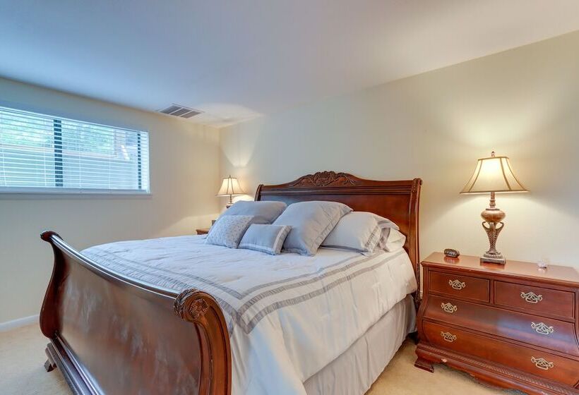 Young Harris Home W/ Enchanted Valley Views!