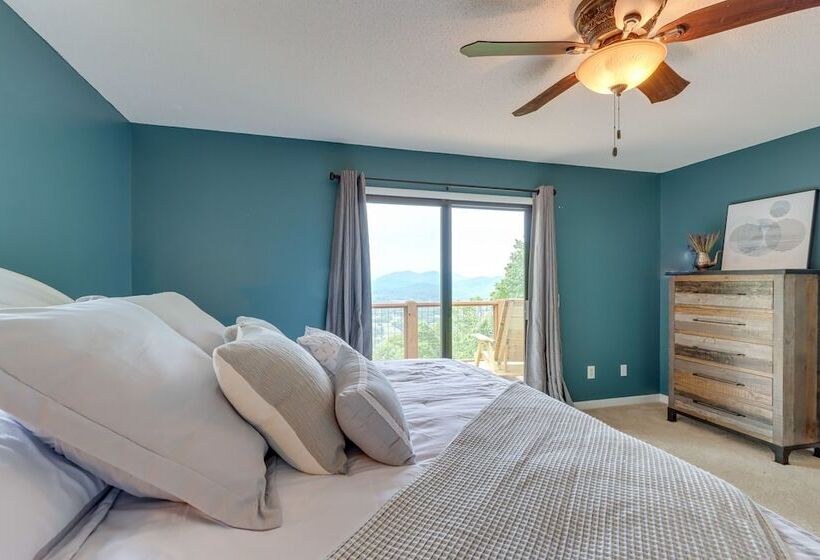 Young Harris Home W/ Enchanted Valley Views!