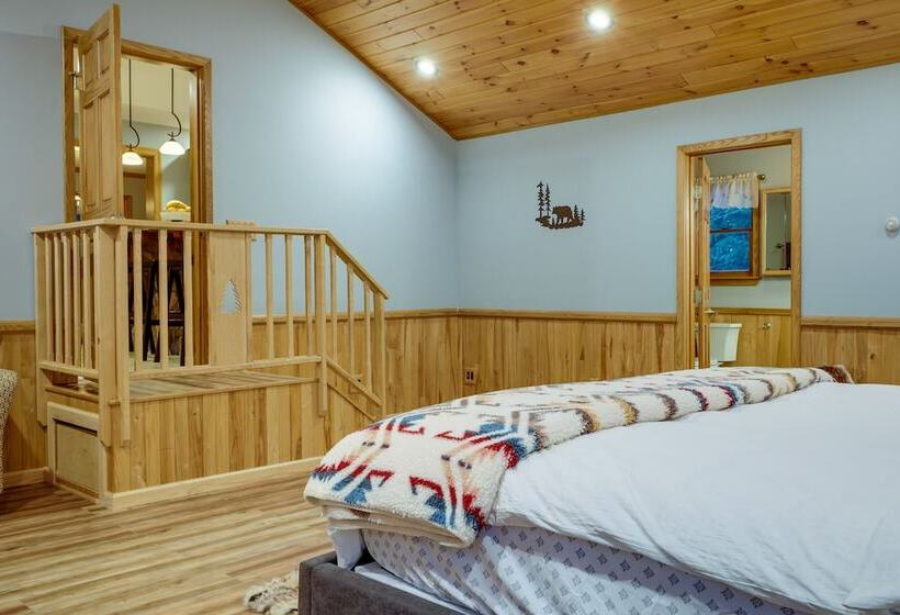 Adirondack Retreat W/ Heated Pool & Scenic Views!