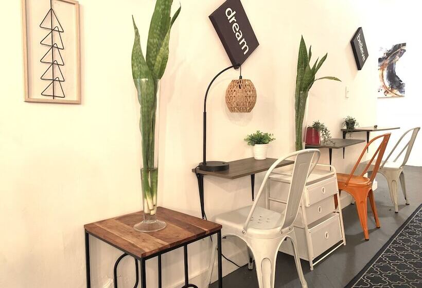 فندق صغير Hola