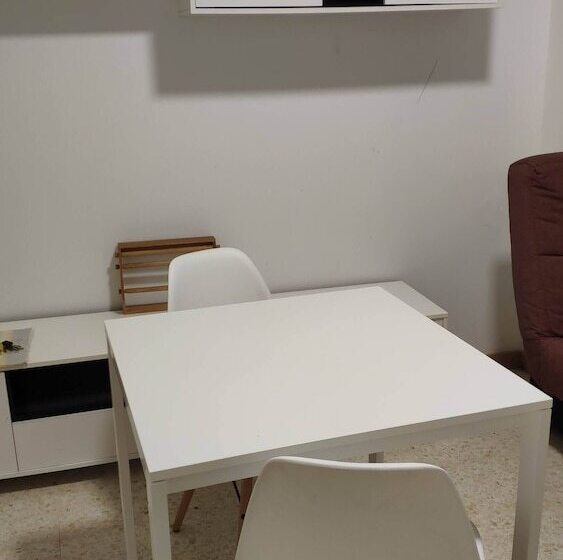 فندق صغير Hostal Estudios