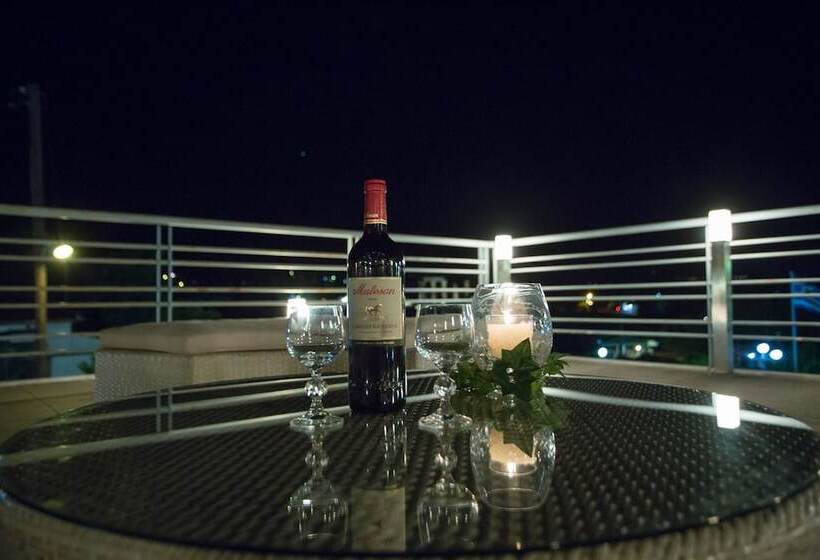 Apollonio Upper View Suites