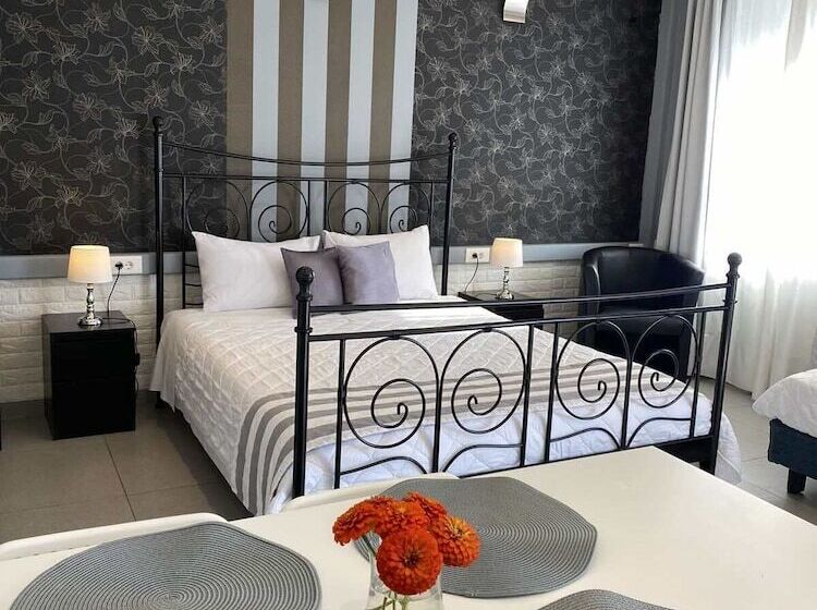 Apollonio Upper View Suites