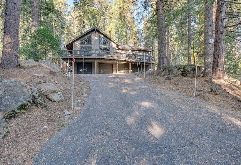 Arnold Cabin Near Calaveras Big Trees State Park!