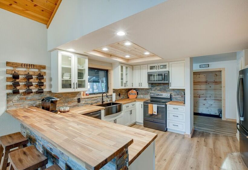 Arnold Cabin Near Calaveras Big Trees State Park!