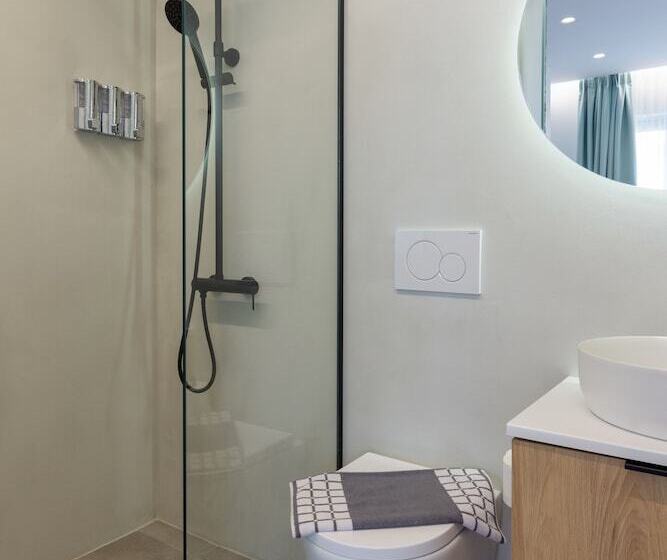 Athens Theatrou Apartments