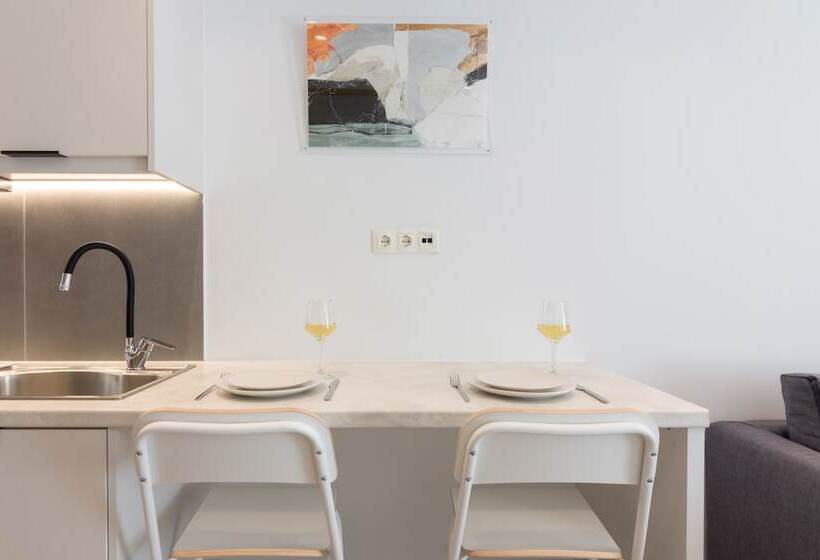 Athens Theatrou Apartments