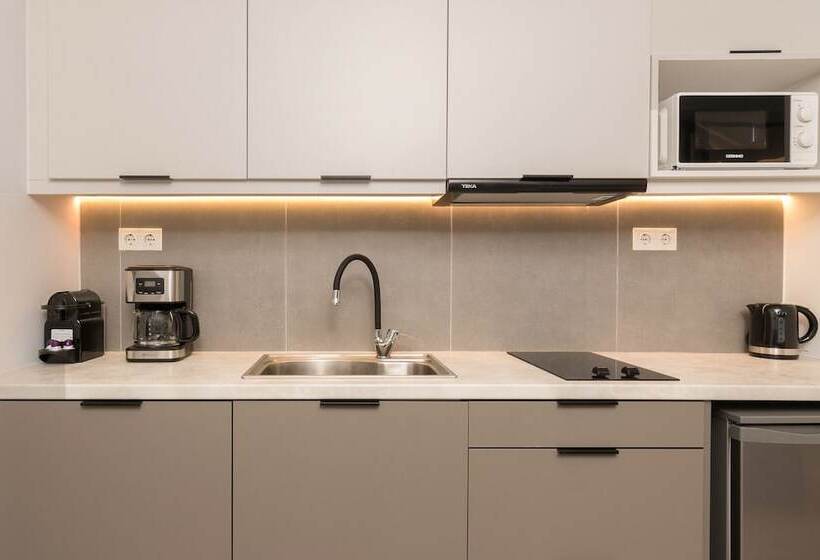 Athens Theatrou Apartments