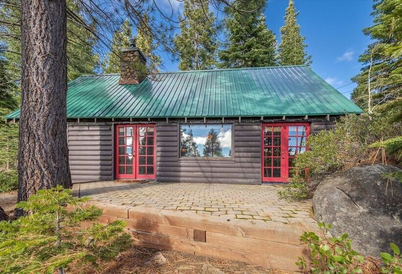 Authentic & Stylish Cabin In Lake Tahoe By Sierra Getaways