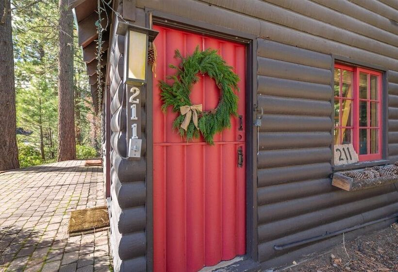 Authentic & Stylish Cabin In Lake Tahoe By Sierra Getaways