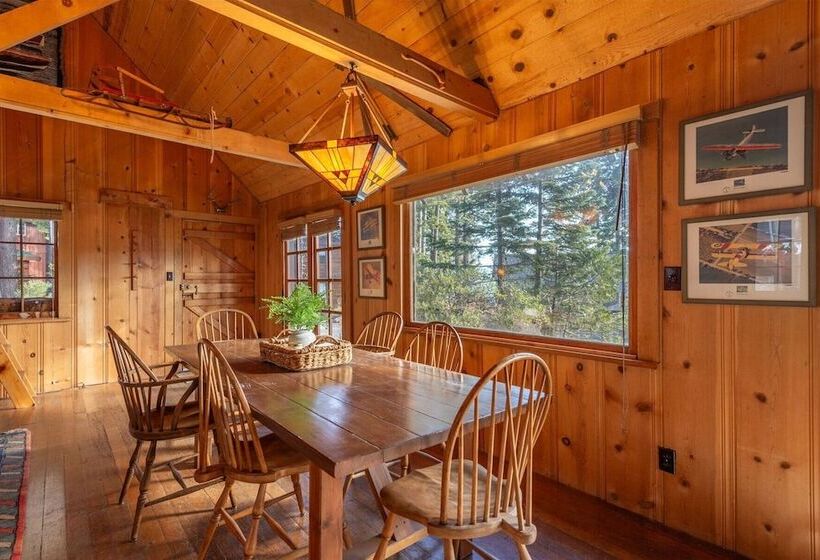 Authentic & Stylish Cabin In Lake Tahoe By Sierra Getaways