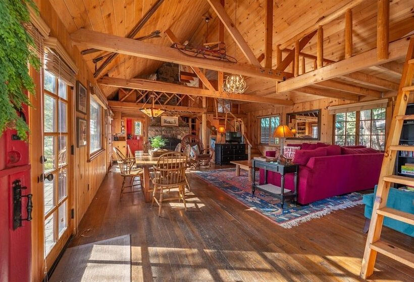 Authentic & Stylish Cabin In Lake Tahoe By Sierra Getaways