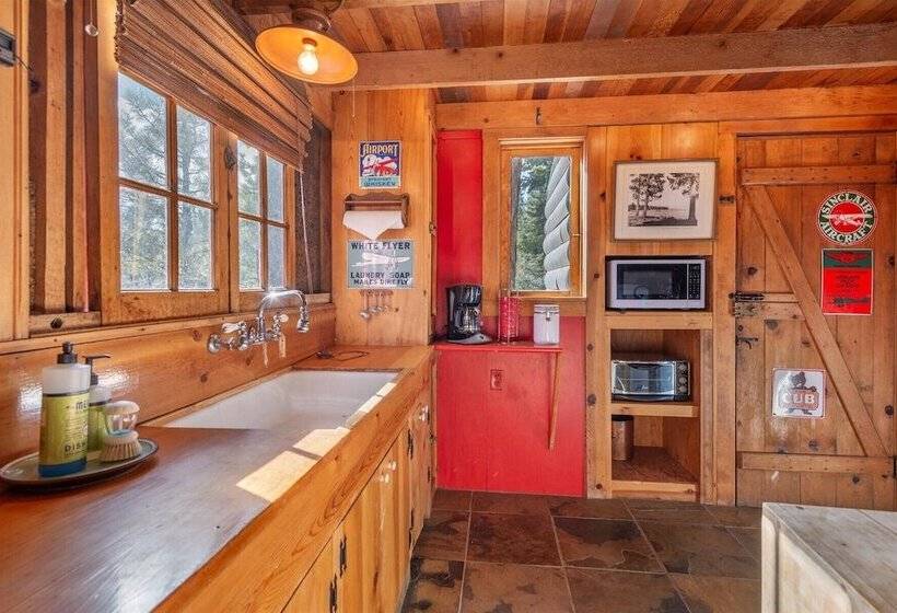 Authentic & Stylish Cabin In Lake Tahoe By Sierra Getaways