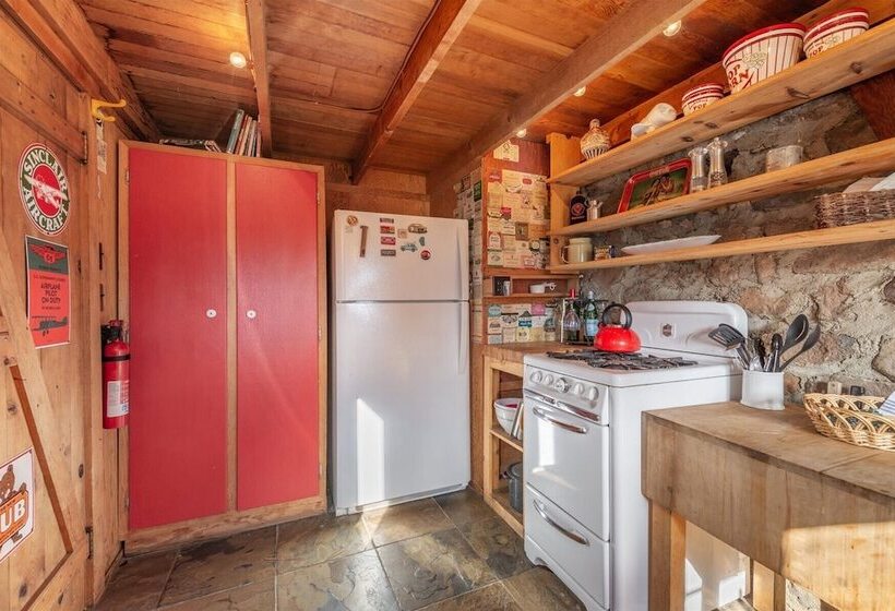 Authentic & Stylish Cabin In Lake Tahoe By Sierra Getaways