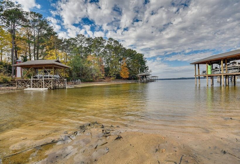 Beachfront Dadeville Family Escape On Lake Martin!