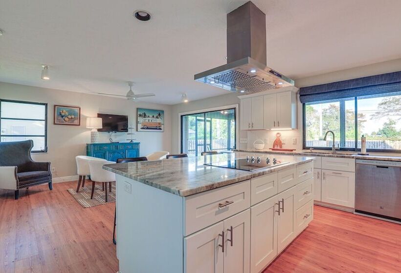 Beautiful Hobe Sound Retreat, 3 Mi To Beach!