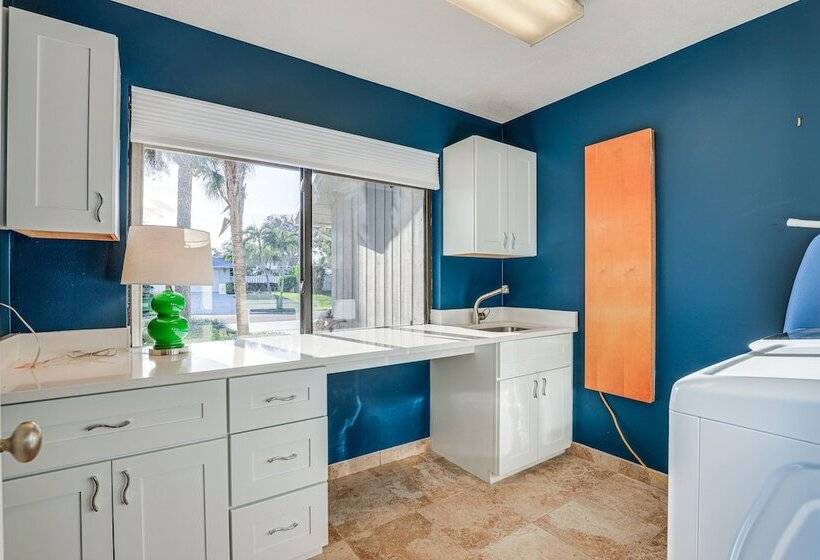 Beautiful Hobe Sound Retreat, 3 Mi To Beach!