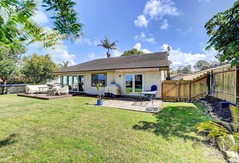 Lovely Solana Beach Home W/ Views: 2 Mi To Ocean!