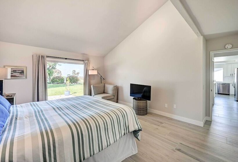 Lovely Solana Beach Home W/ Views: 2 Mi To Ocean!