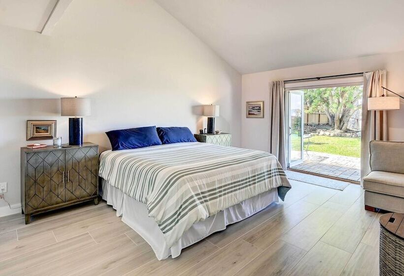 Lovely Solana Beach Home W/ Views: 2 Mi To Ocean!