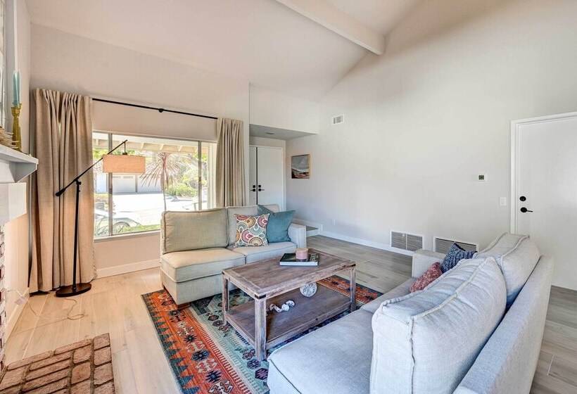 Lovely Solana Beach Home W/ Views: 2 Mi To Ocean!