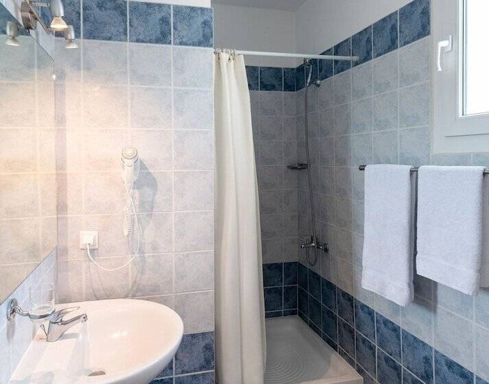 مبيت وإفطار Ampelia Hotel Kassandra